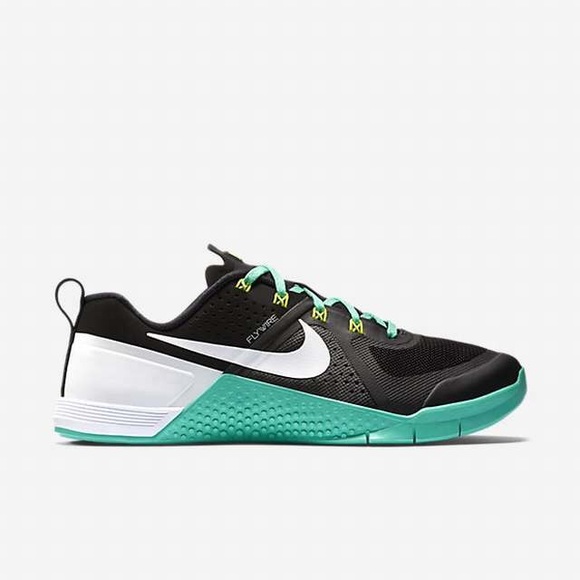 nike training flywire shoes